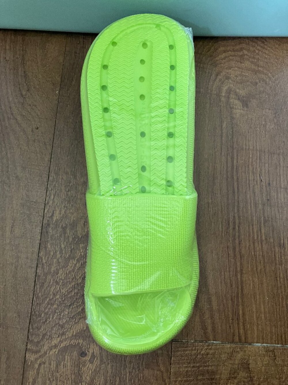 Bronax Slides - Lime Green - New With Tags